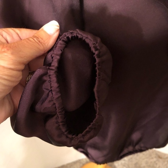 Ann Taylor Loft Burgundy Ruffle Top Sz SP - Picture 2 of 5